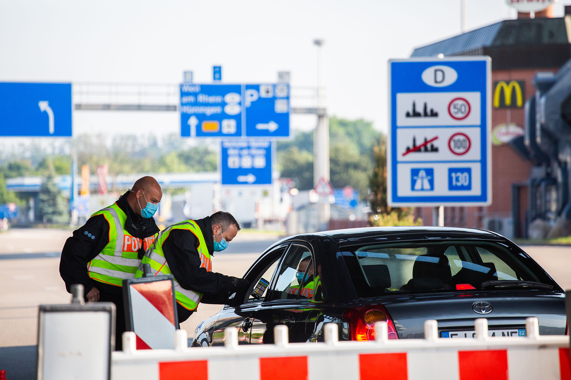 Экстрадиция уклонистов в Украину: юрист объяснил, сработает ли это на практике